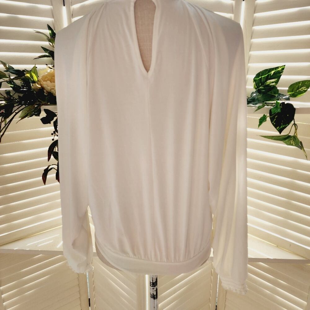 EXPRESS WHITE RUFFLE BODYSUIT SIZE SMALL - Picture 3 of 8
